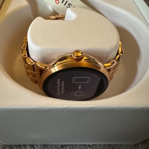 NEW! FOSSIL WANDER SMARTWATCH - Picture 3 of 5